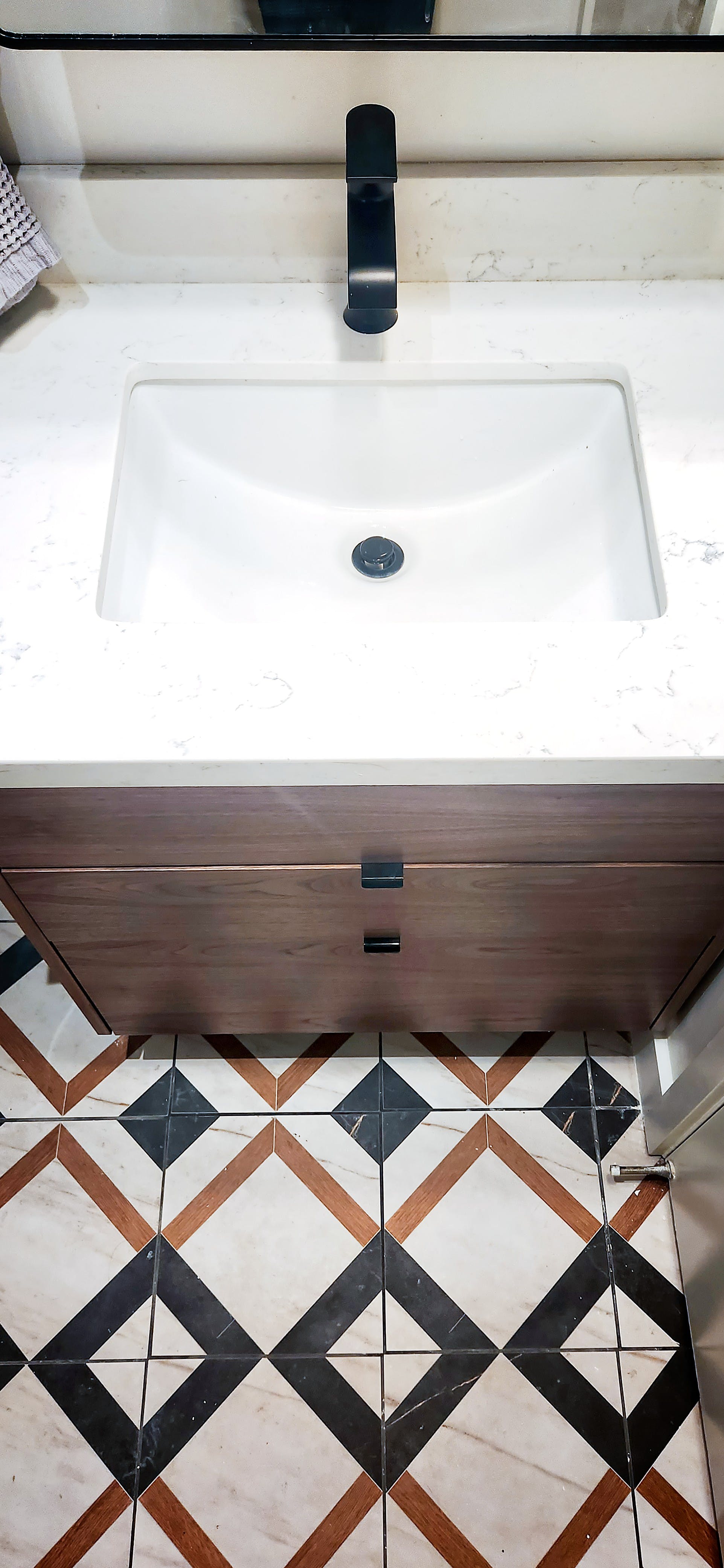 Remodelación de baño con detalles renovados