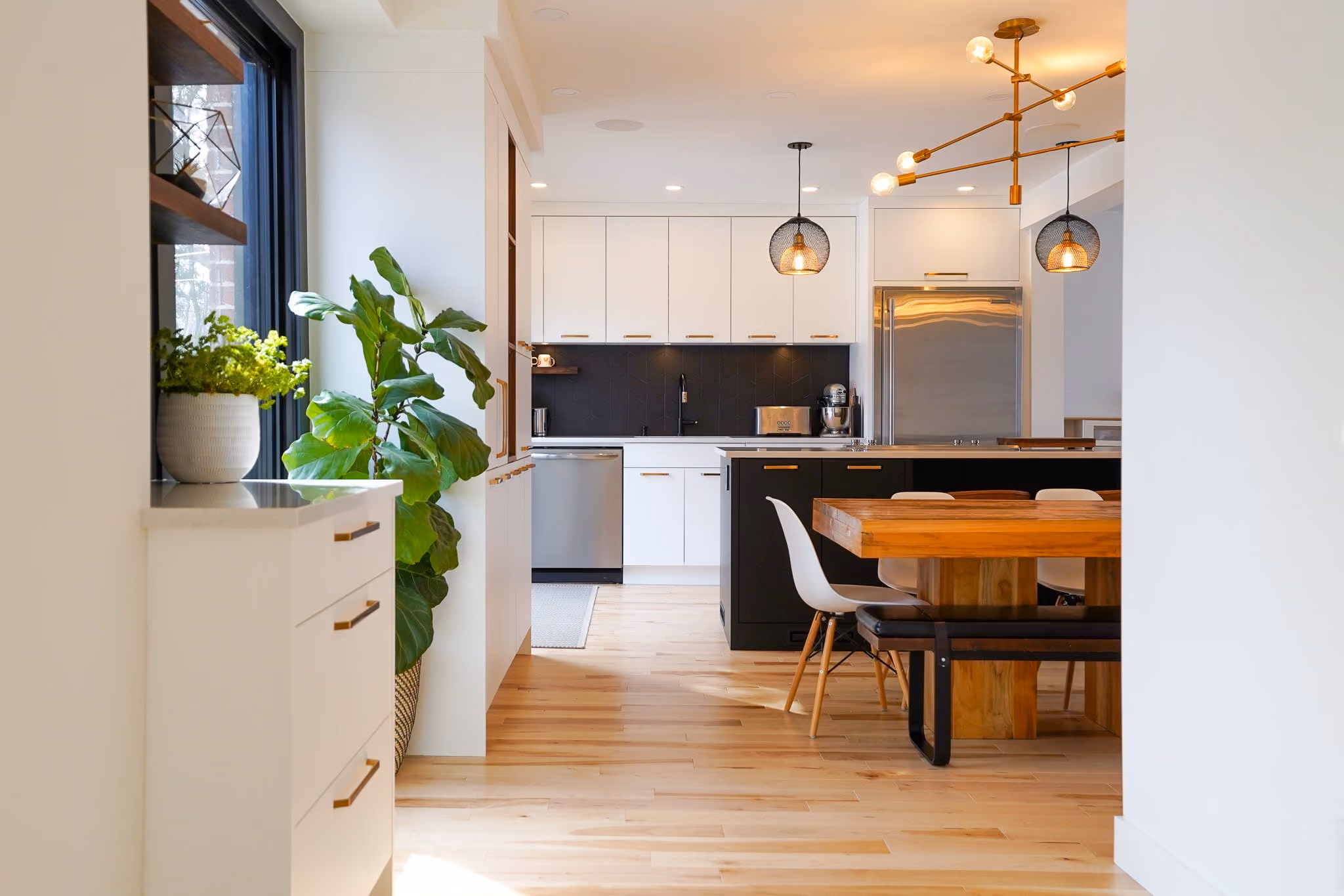 Espacio y luz en una casa de Montreal