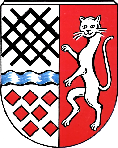 Shield divided vertically: left has black lattice, blue wavy line, red diamonds; right has white cat on red background.