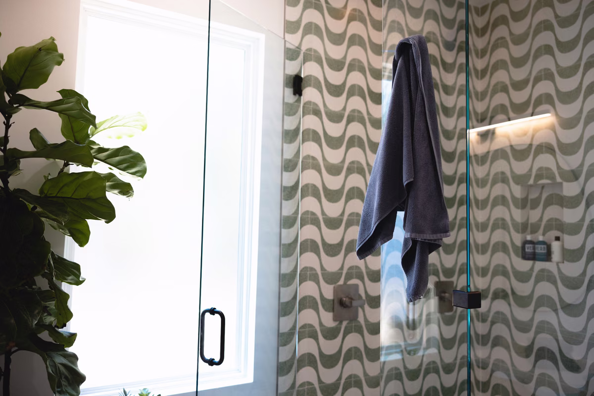 Cereal BNB - Wave Shower - image 2