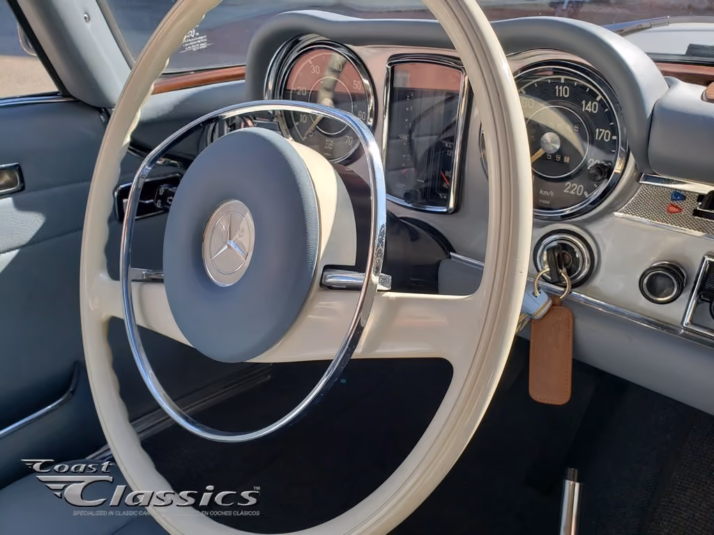For Sale - 1971 Mercedes-Benz 280 SL