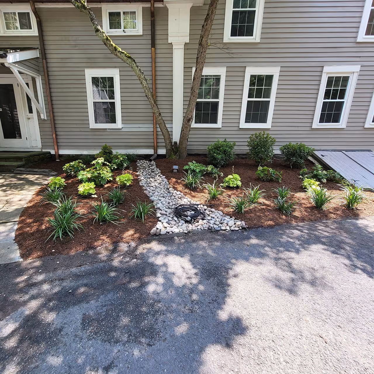 Mulch and landscaping bed refresh by Classic Outdoors near me in Litchfield County CT