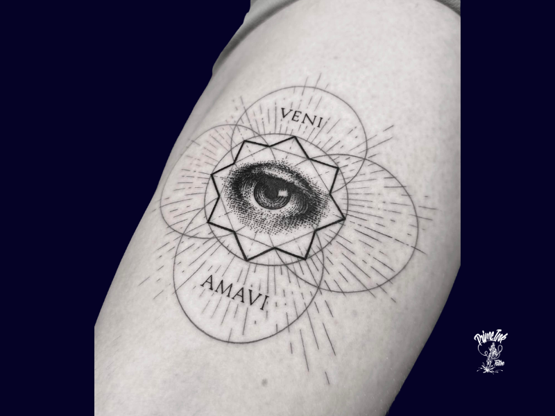 Micro-Realistisch Tattoo