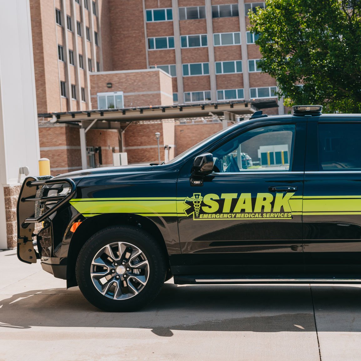 Stark County Ambulance response SUV outside a hospital