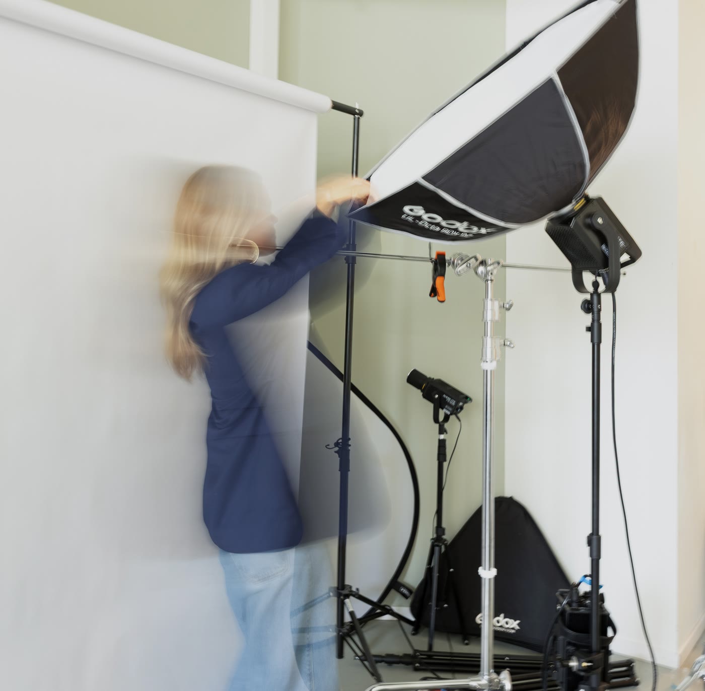 Setting up the lights in the Onpressive photo studio