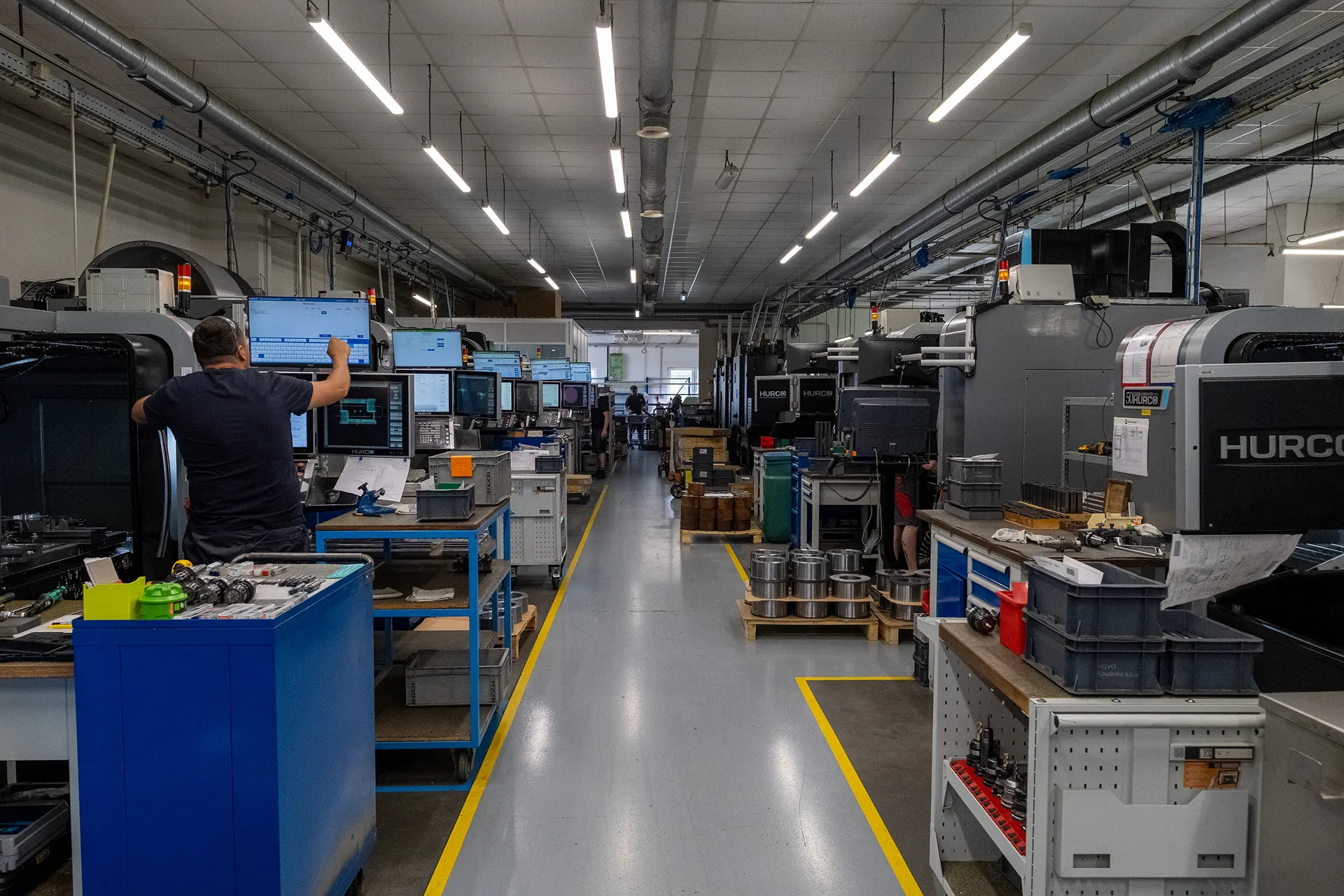KOVO Koudelka production hall with a row of CNC machines