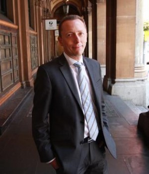 Top law firm offers $500k for innovators in the legal scene, opens start-up accelerato