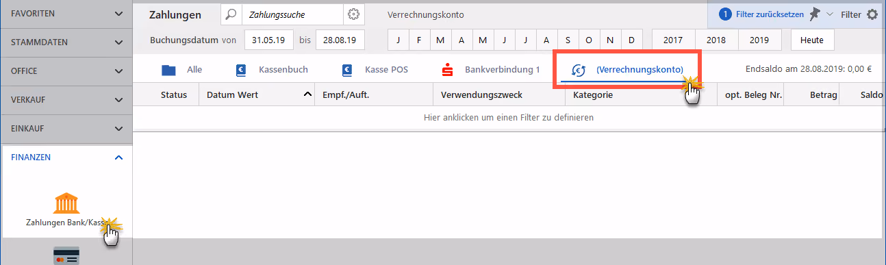 Benutzeroberfläche einer Finanzsoftware zeigt Filteroptionen für Zahlungen mit Buchungsdatum von 31.05.19 bis 28.08.19, Auswahl von Konten und eine hervorgehobene Schaltfläche Verrechnungskonto mit einem Cursor, der darauf zeigt, sowie ein Menü links mit Kategorien wie Favoriten, Stammdaten, Office, Verkauf, Einkauf und Finanzen.