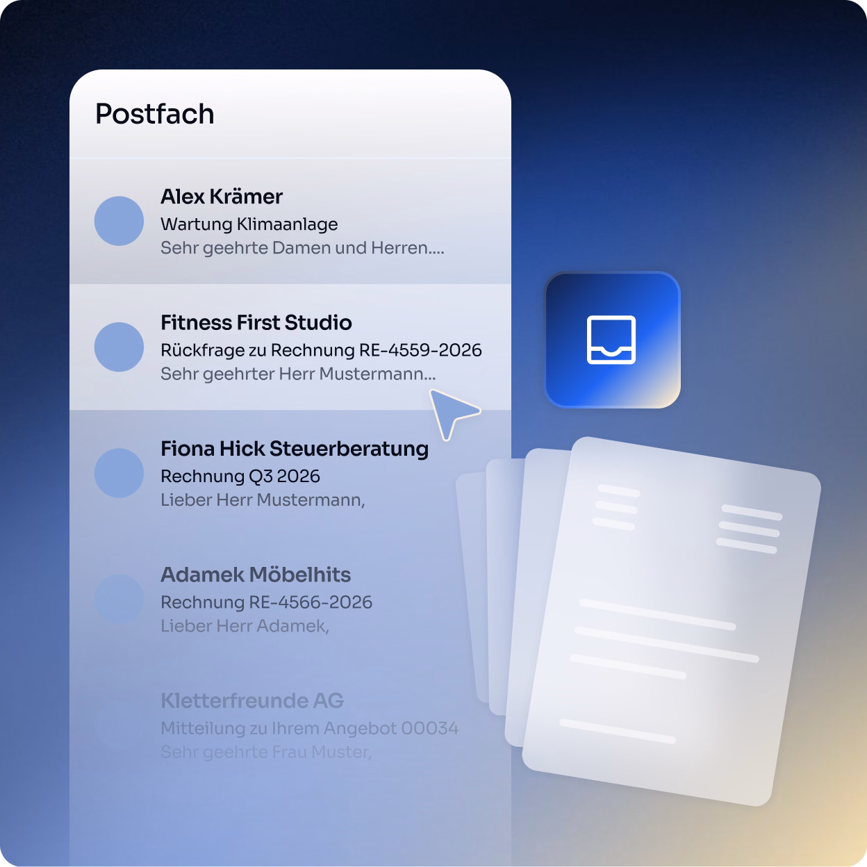 Illustration eines digitalen Postfachs mit mehreren E-Mails: sichtbar sind Nachrichten von Alex Krämer zur Wartung der Klimaanlage, Fitness First Studio mit Rückfrage zur Rechnung RE-4559-2026, Fiona Hick Steuerberatung zur Rechnung Q3 2026, Adamek Möbelhits und Kletterfreunde AG, daneben ein Symbol für digitale Dokumente und ein Mauszeiger, der auf die E-Mail von Fitness First Studio zeigt.