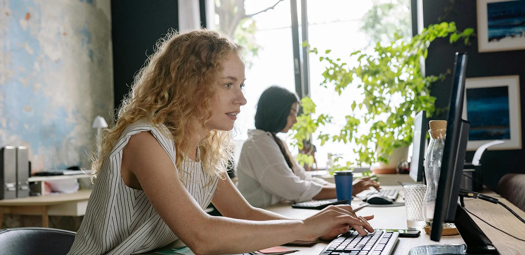 a-woman-using-a-computer