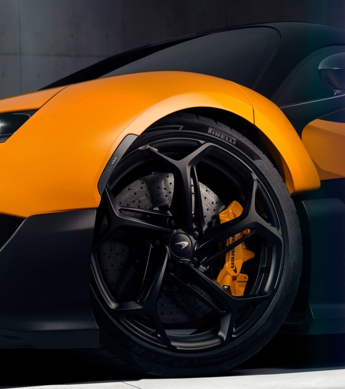 McLaren wheel well