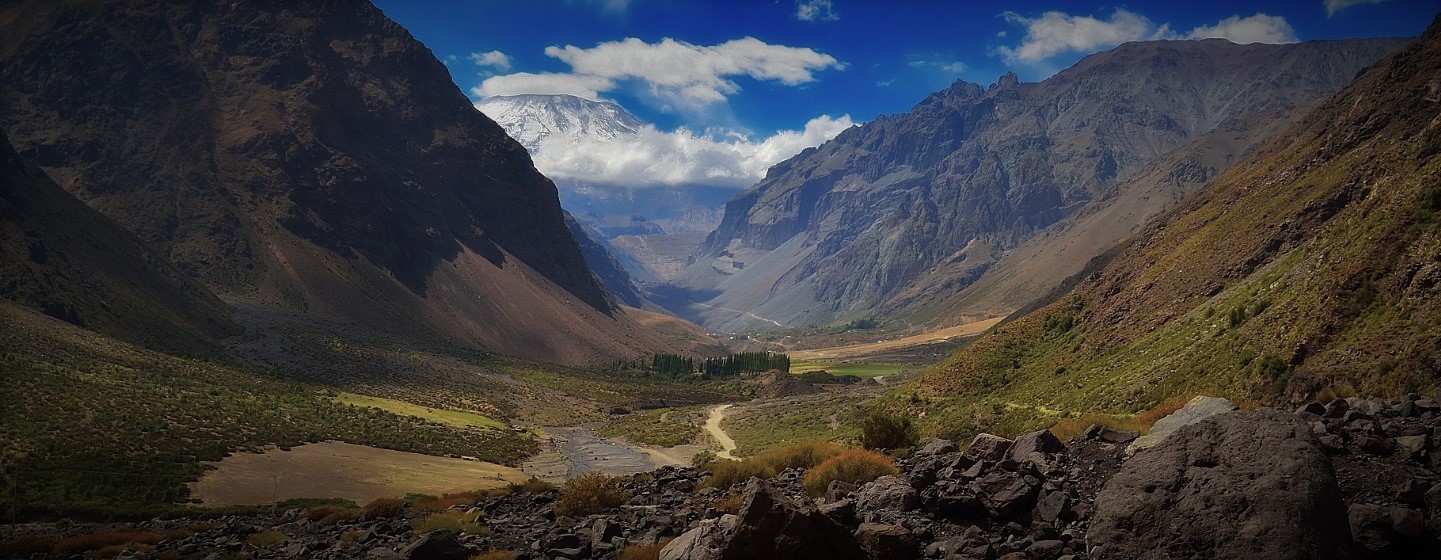 Cajón del Maipo com Embalse El Yeso e Termas Colinas