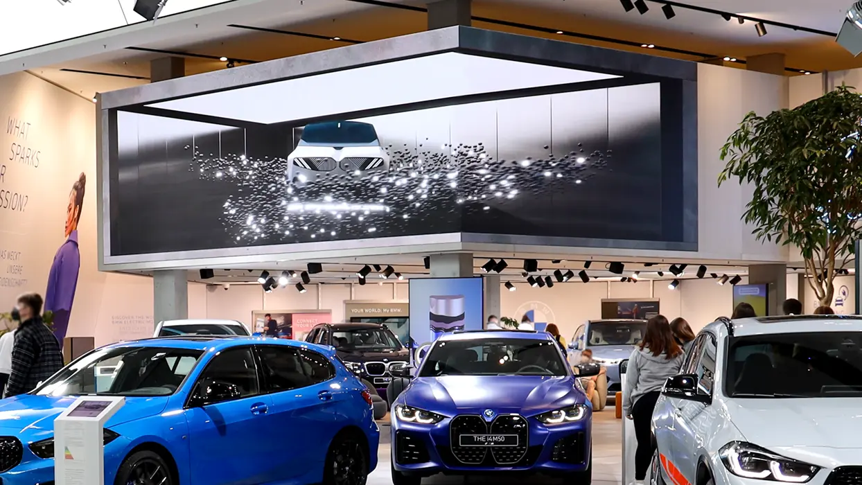 3D-LED-Installation in der BMW Welt, Ansicht 1