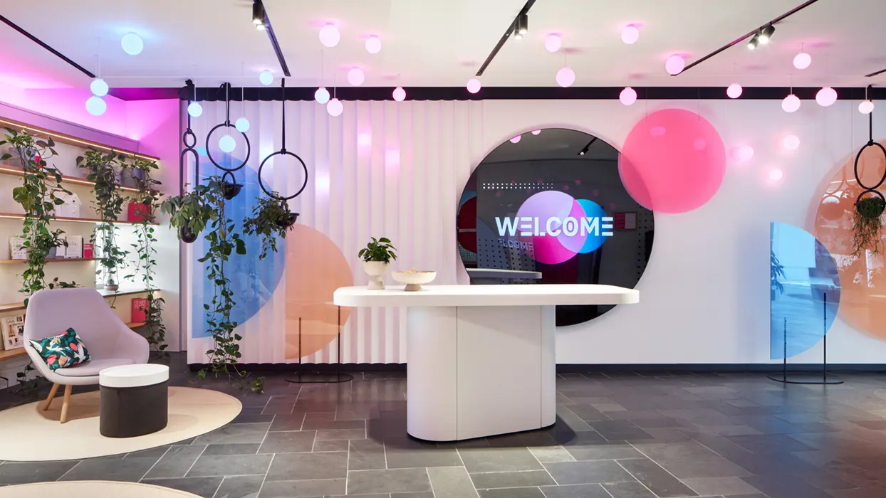 Willkommensbereich der T-Gallery, Ansicht 12