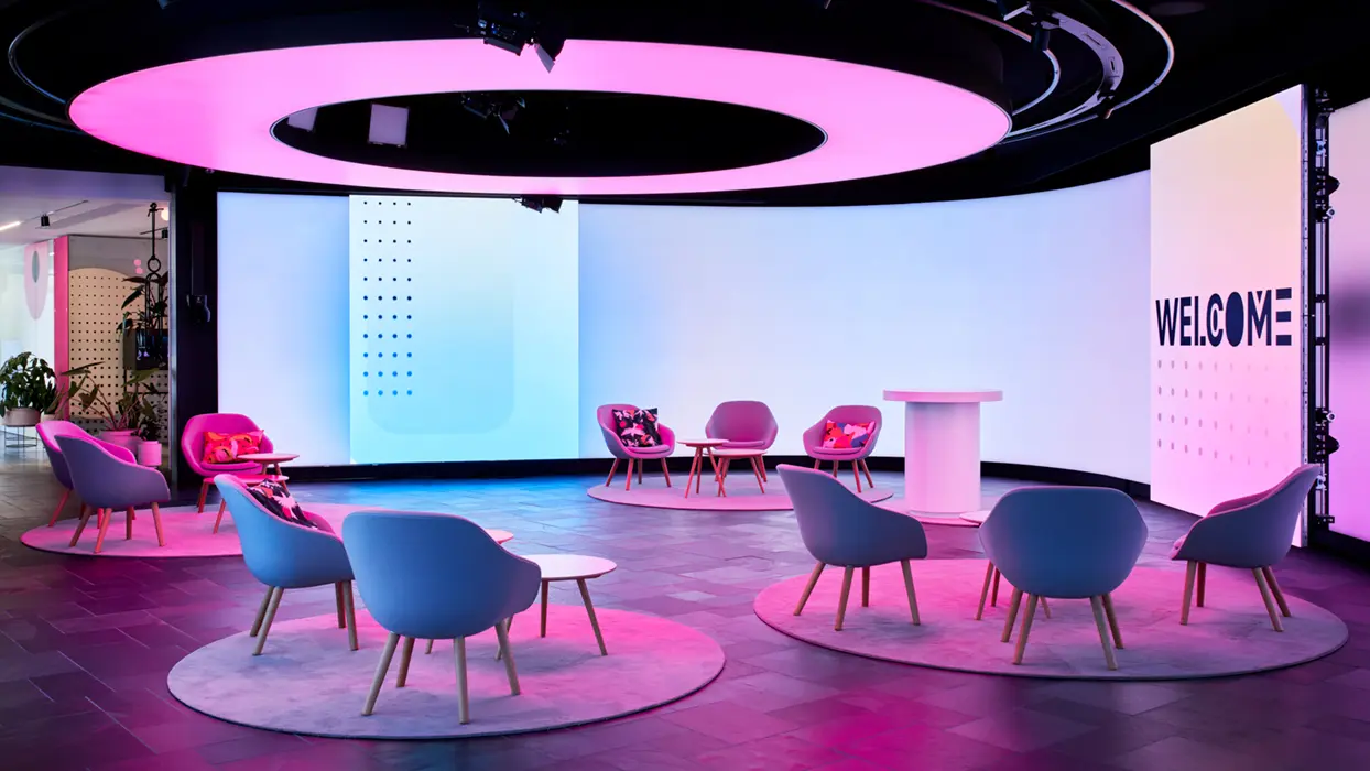 T-Gallery Event Space mit Split-Screen, Ansicht 3