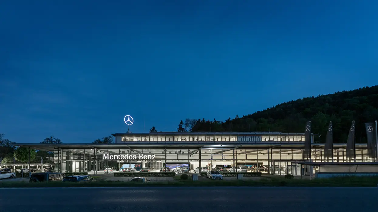 Project view 1 of “Mercedes-Benz – Retail Stores”