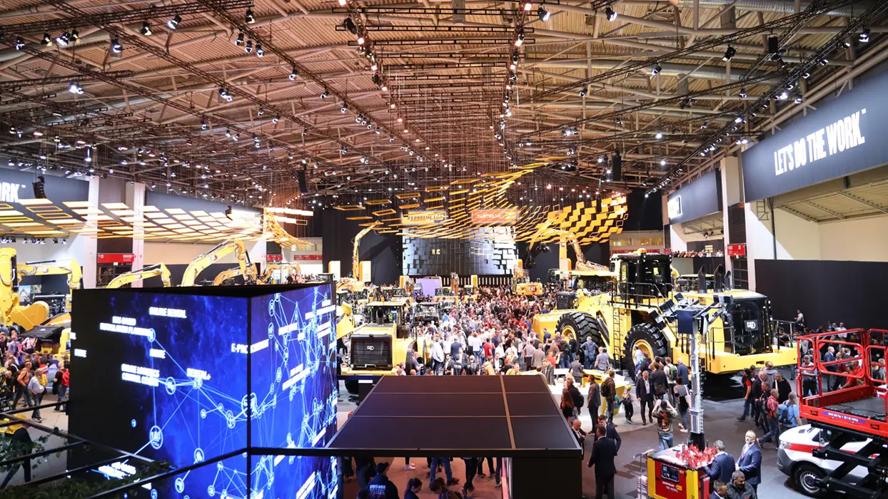 Project view 1 of “Zeppelin – BAUMA”