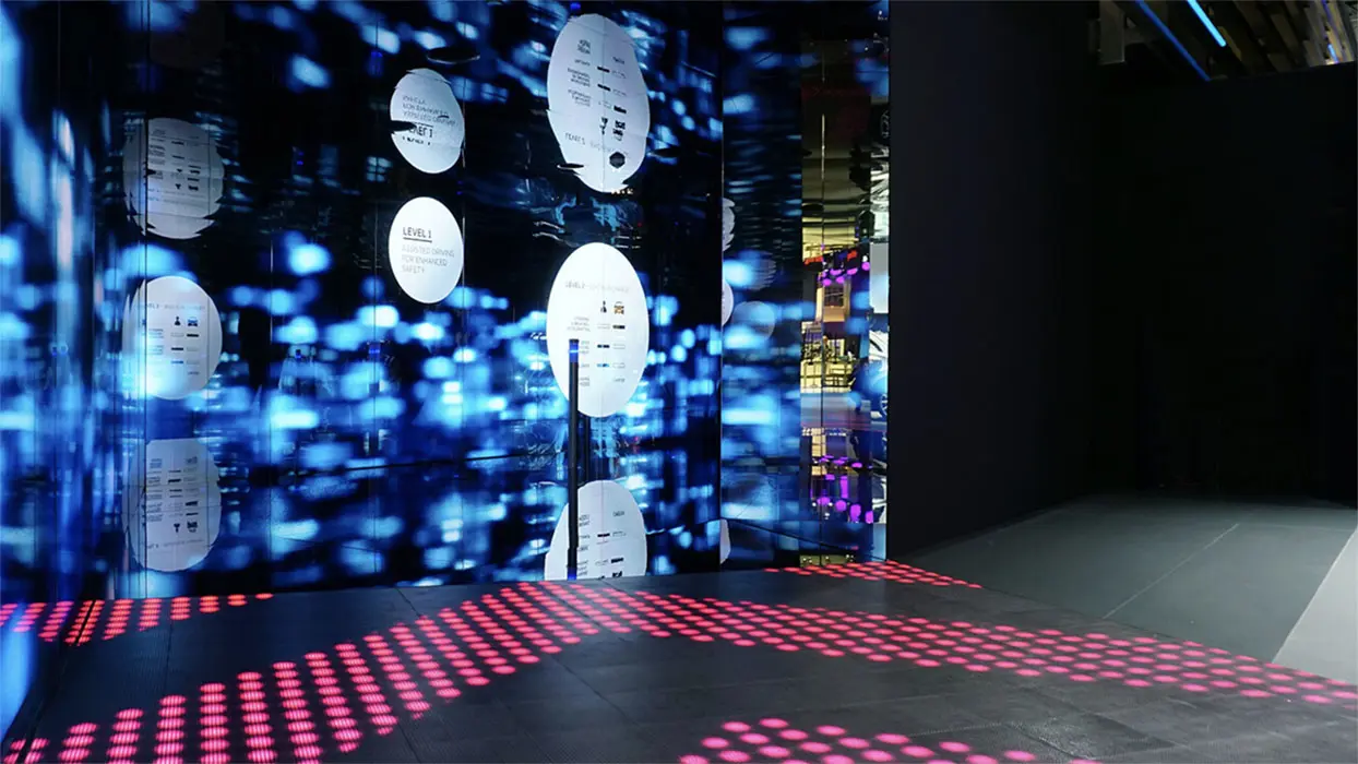 LED tunnel on the ZF exhibition stand, view 3