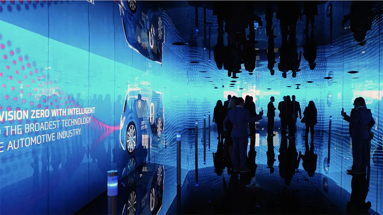 LED tunnel on the ZF exhibition stand, view 2