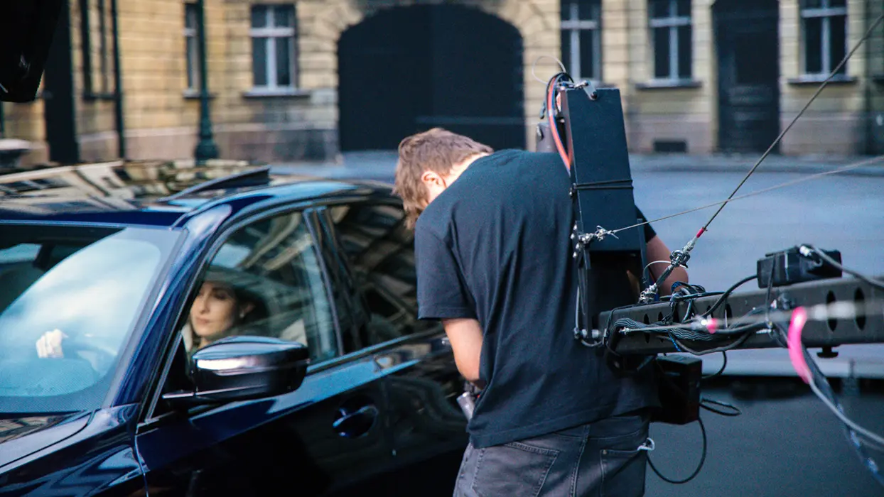 Car commercial filmed using virtual production at HALOSTAGE, view 3