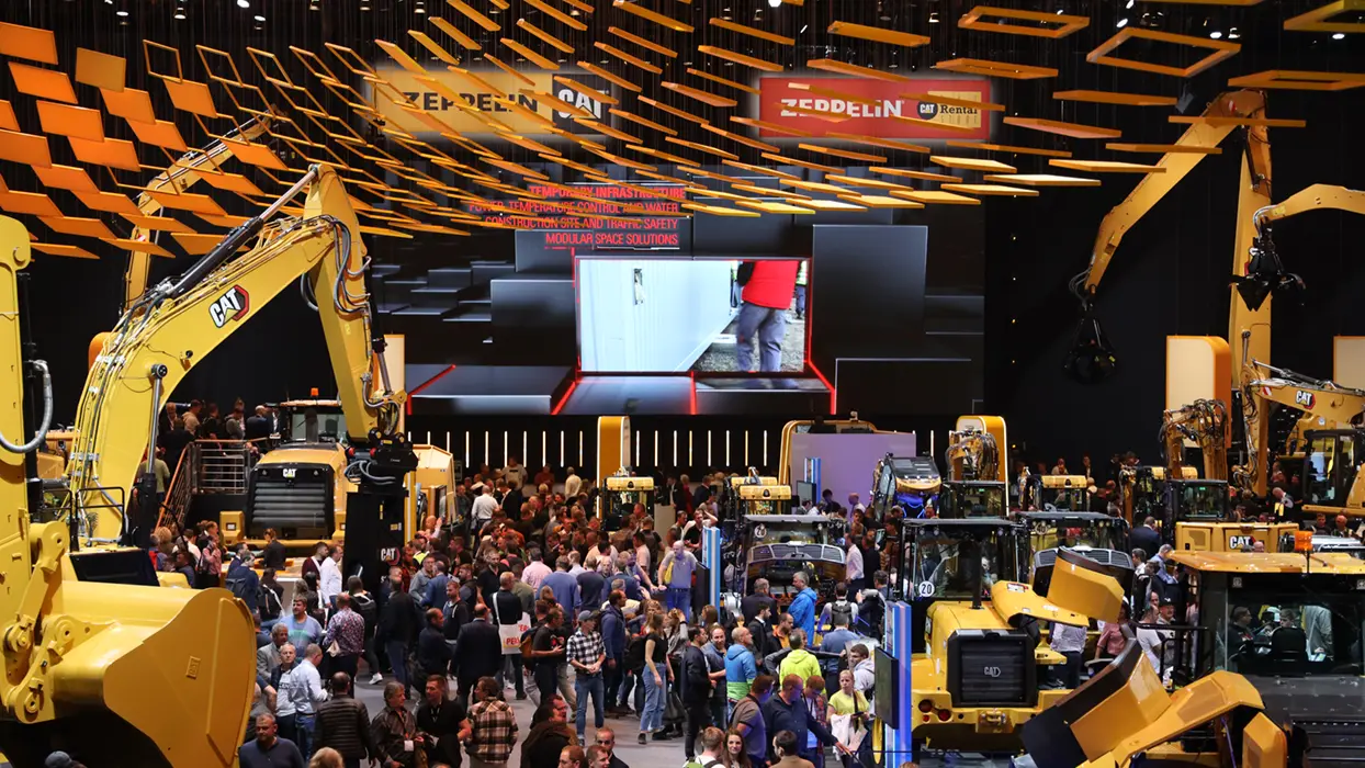 Project view 2 of “Zeppelin – BAUMA”