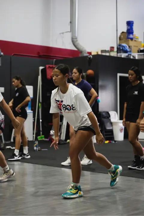 High school athletes participating in sports performance training at ATHLTX Sports Performance in Waipahu, HI.
