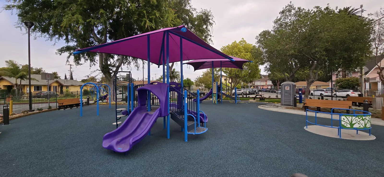 Chesley Park Roundabout / Public Realm Improvements — 20250423_160536