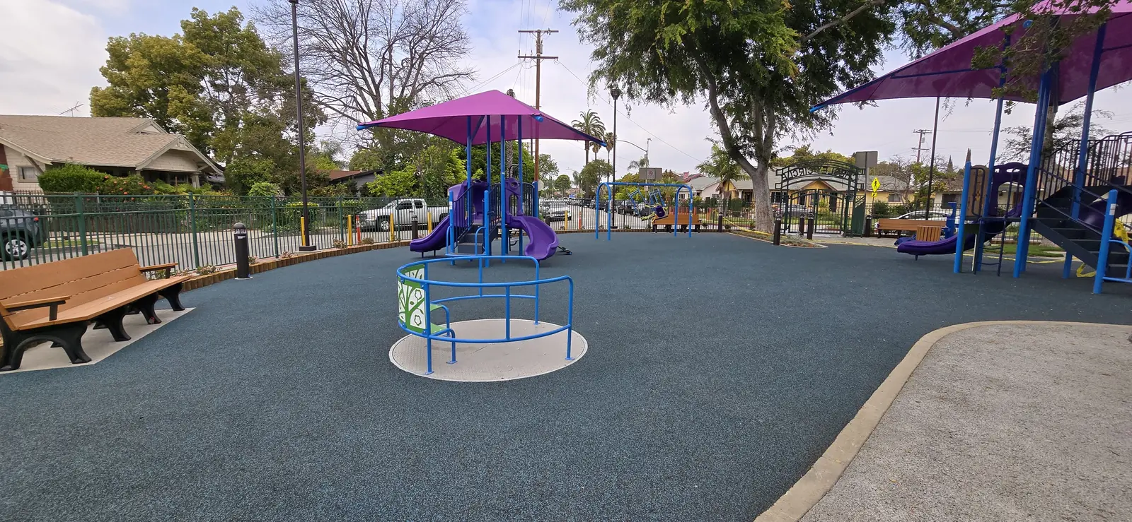 Chesley Park Roundabout / Public Realm Improvements — 20250423_160501