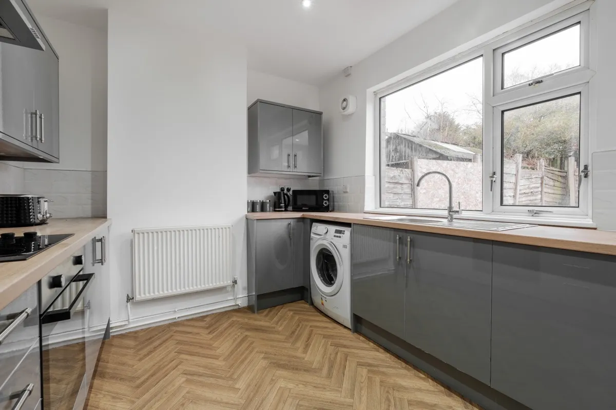 Inside 64 Macdonald Avenue in Farnworth, Bolton, photo 4