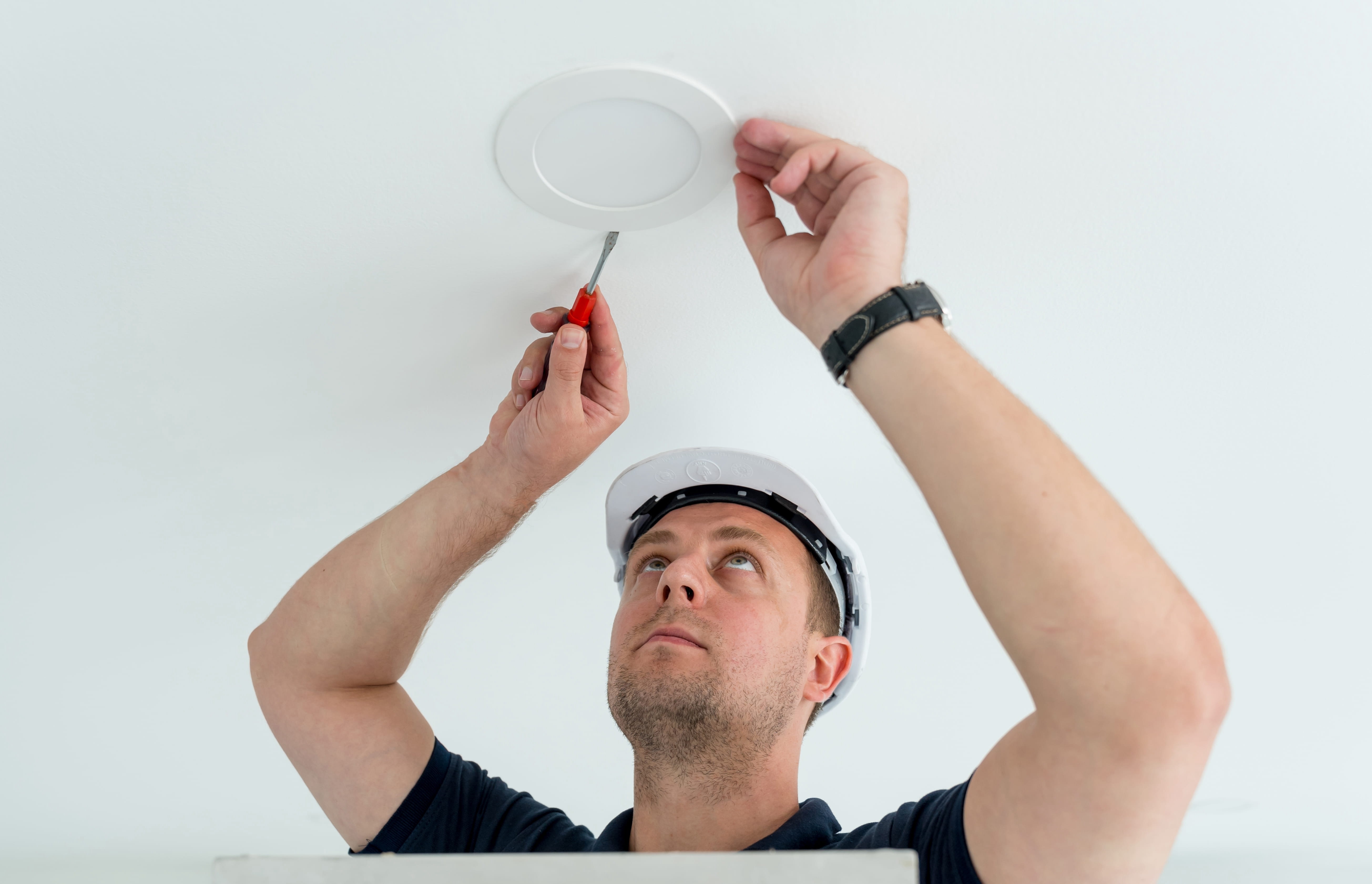 Objektservice & Instandhaltung: Handwerksarbeiten im Innenraum