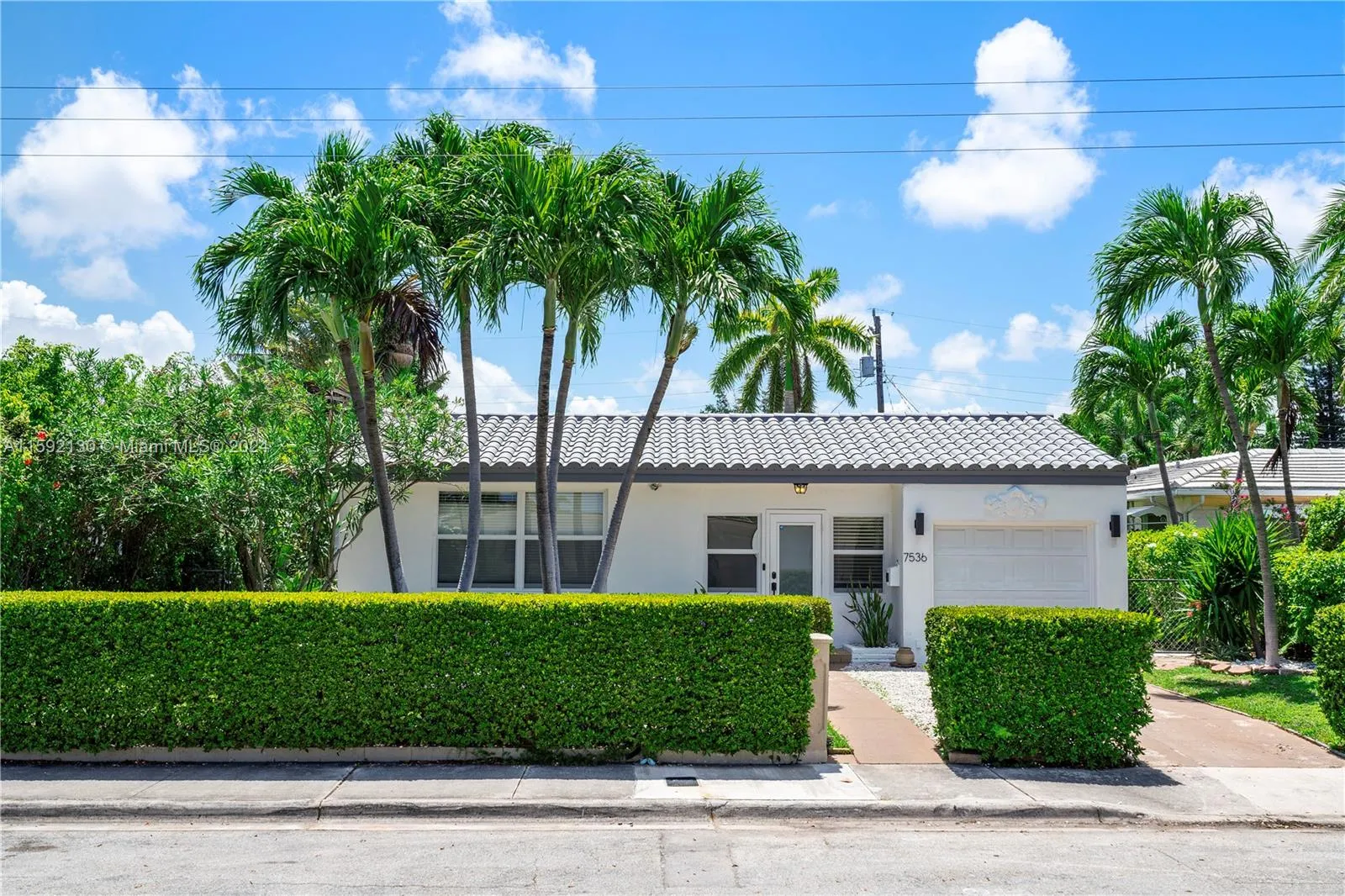 7536 Adventure Ave North Bay Village, FL 33141-4108