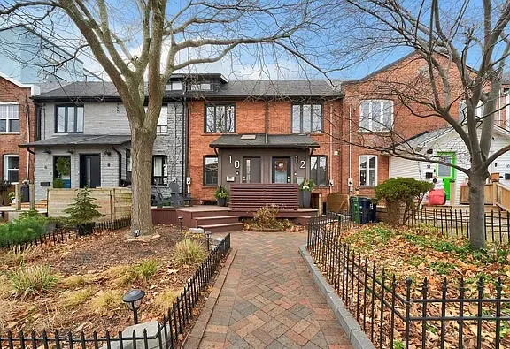 10 Hannaford St, Toronto, ON M4E 3G7
