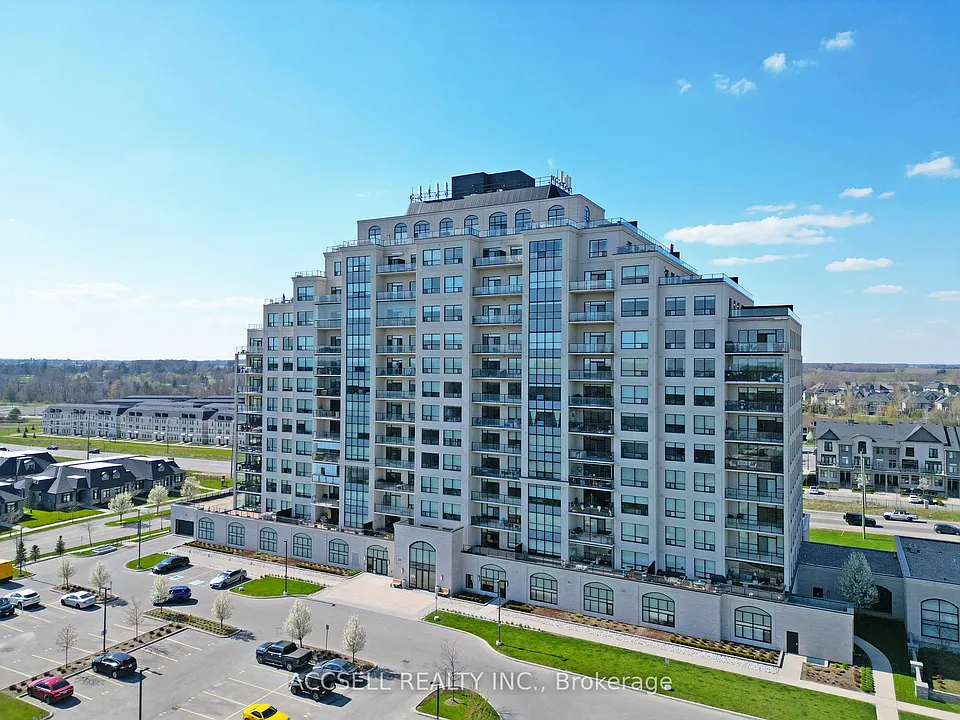 260 Villagewalk Blvd #902, London, ON N6G 0W6