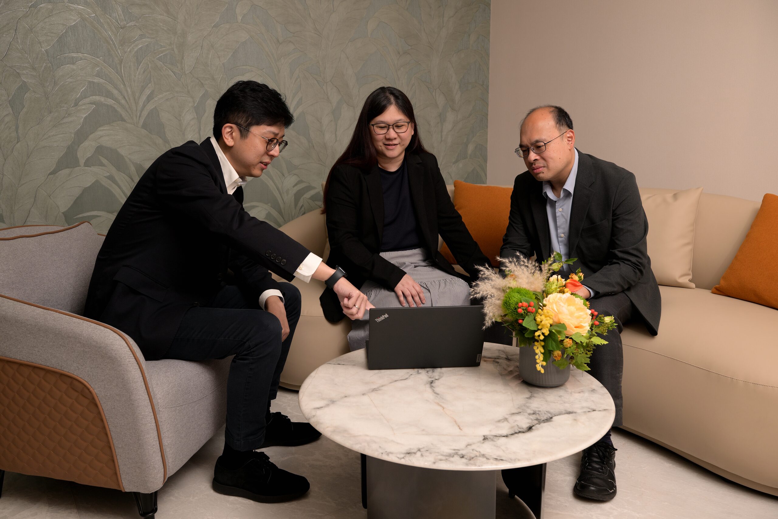 Meridian Energy operations and chartering colleagues collaborating
