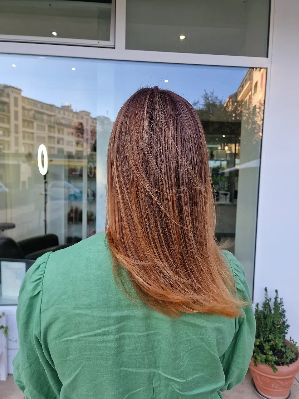 Vorher–Nachher Herrenfrisur mit strukturiertem Deckhaar