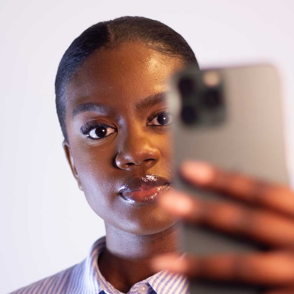 Portrait of Aisha Mamutu