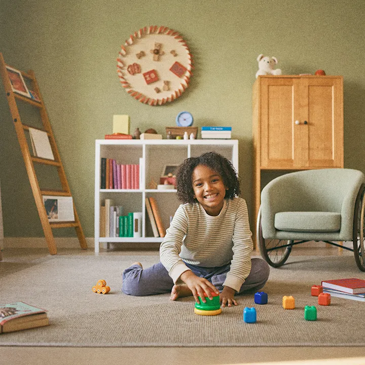 child doing play therapy