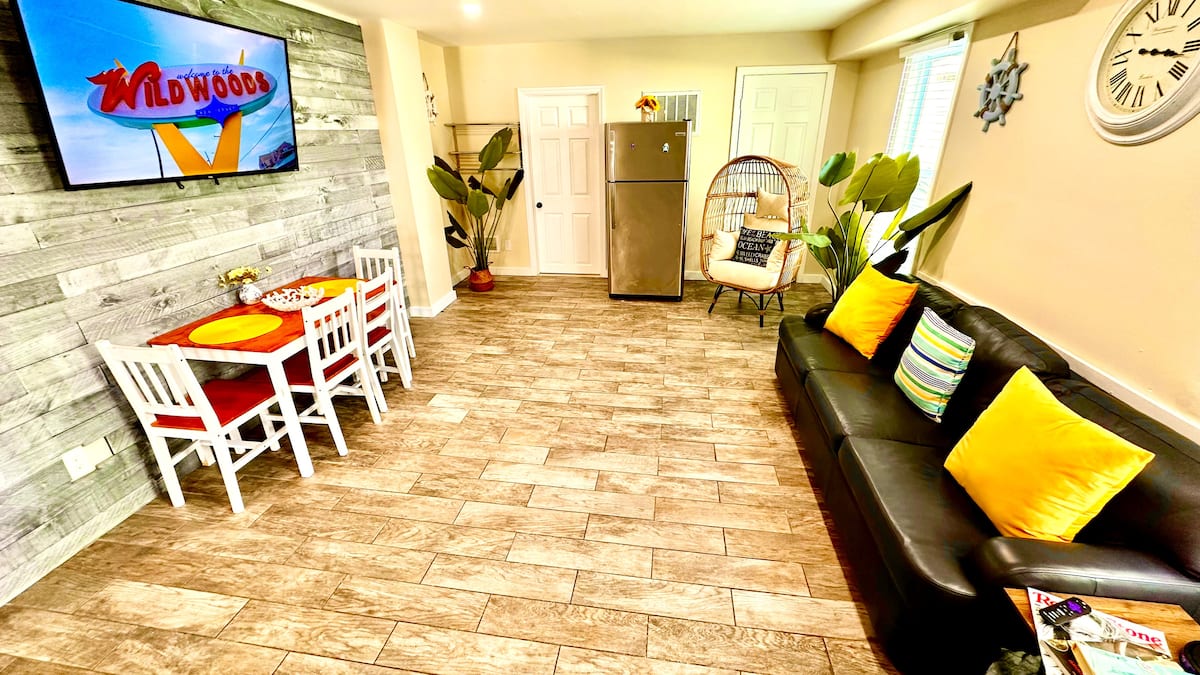 The Taylor House | Suite 2 – Atlantic