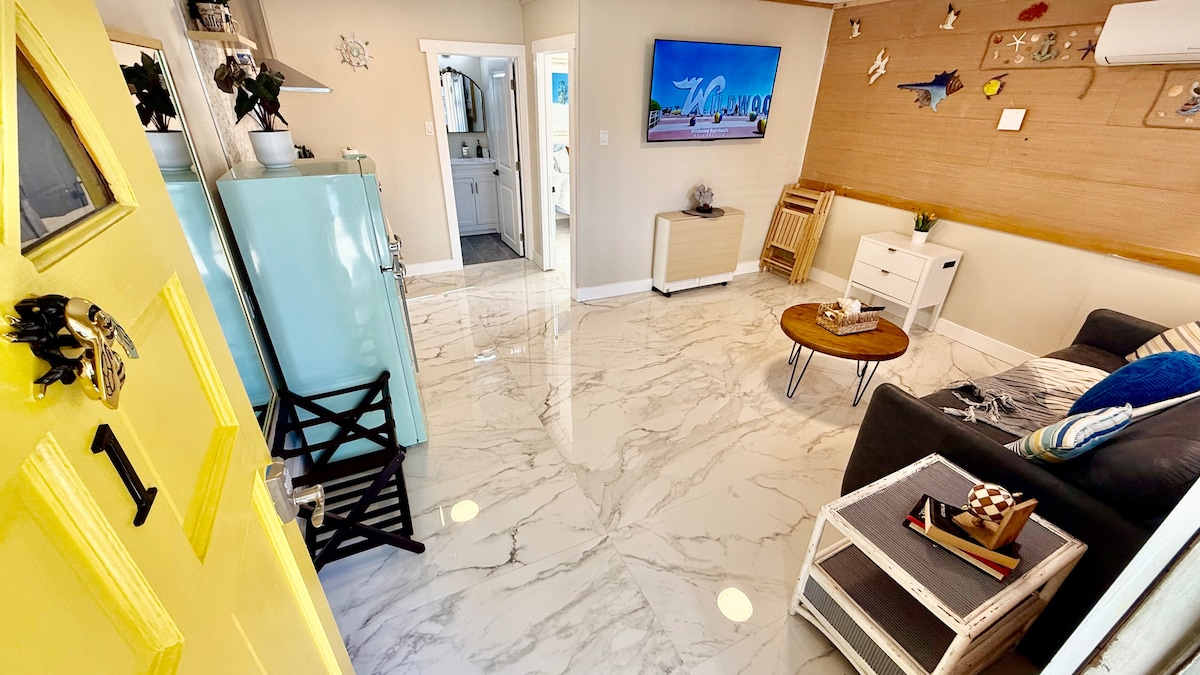 Oceanside Bungalow | Suite 1