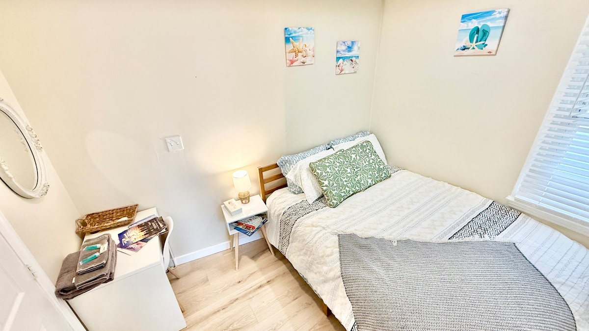 Bedroom 2 image 3