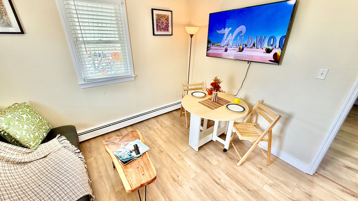 Living room image 10