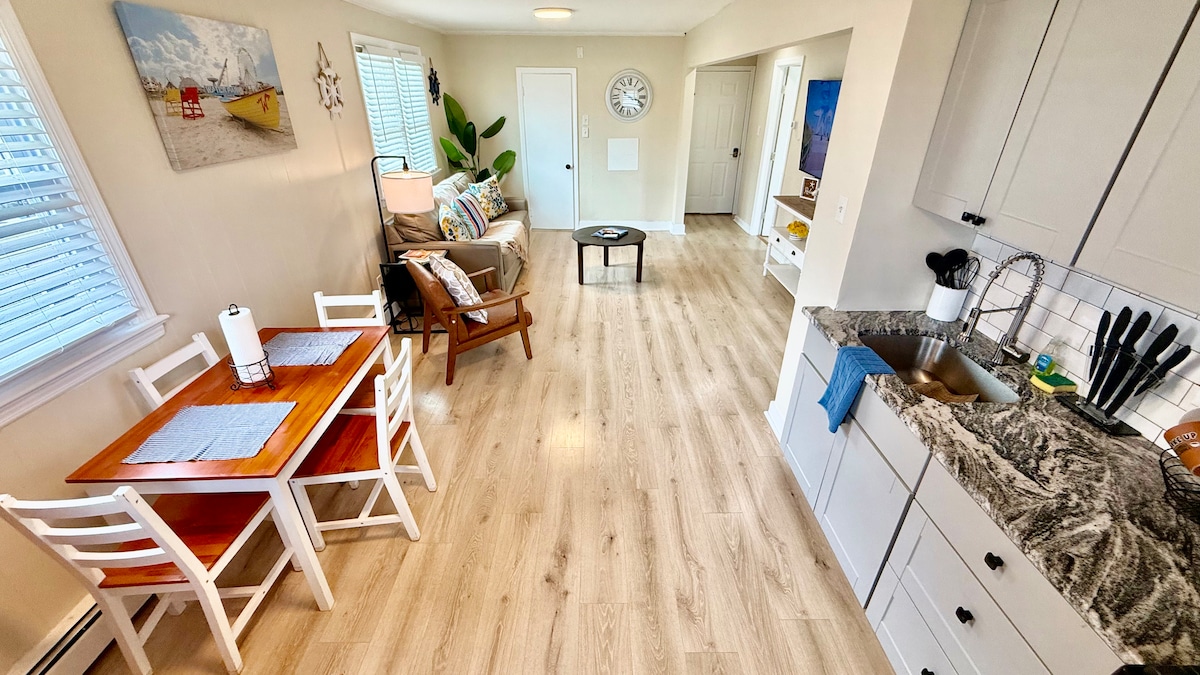 Full kitchen image 1