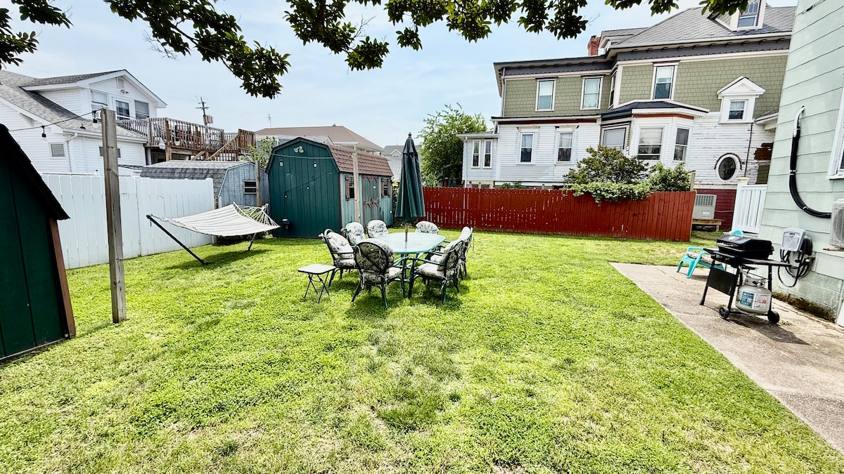 Backyard image 6