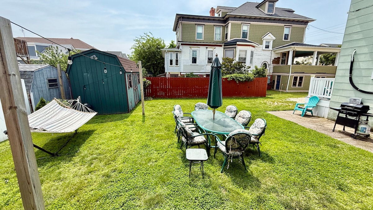 Backyard image 3