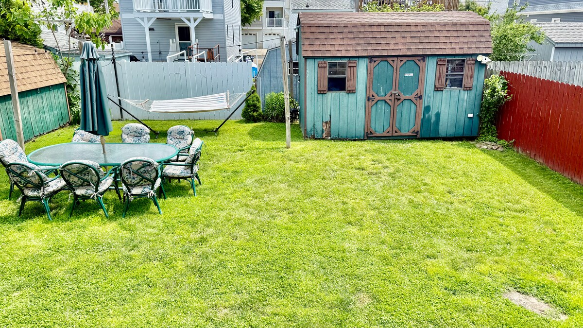 Backyard image 2