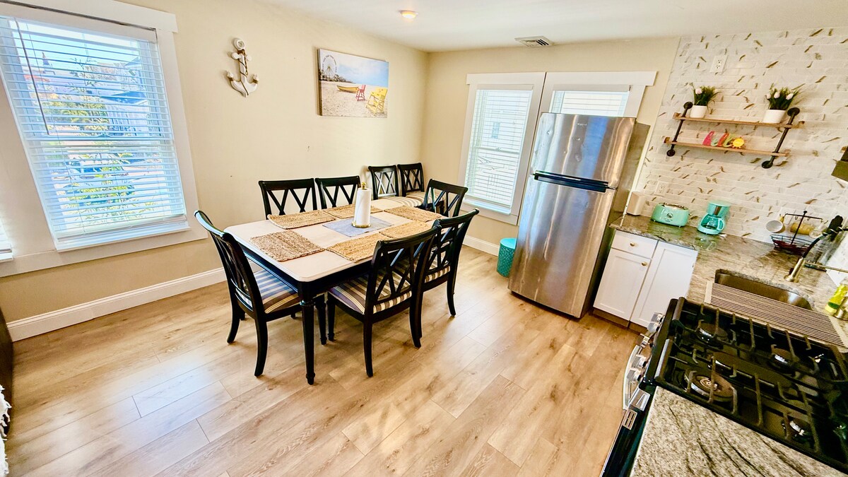Full kitchen image 1