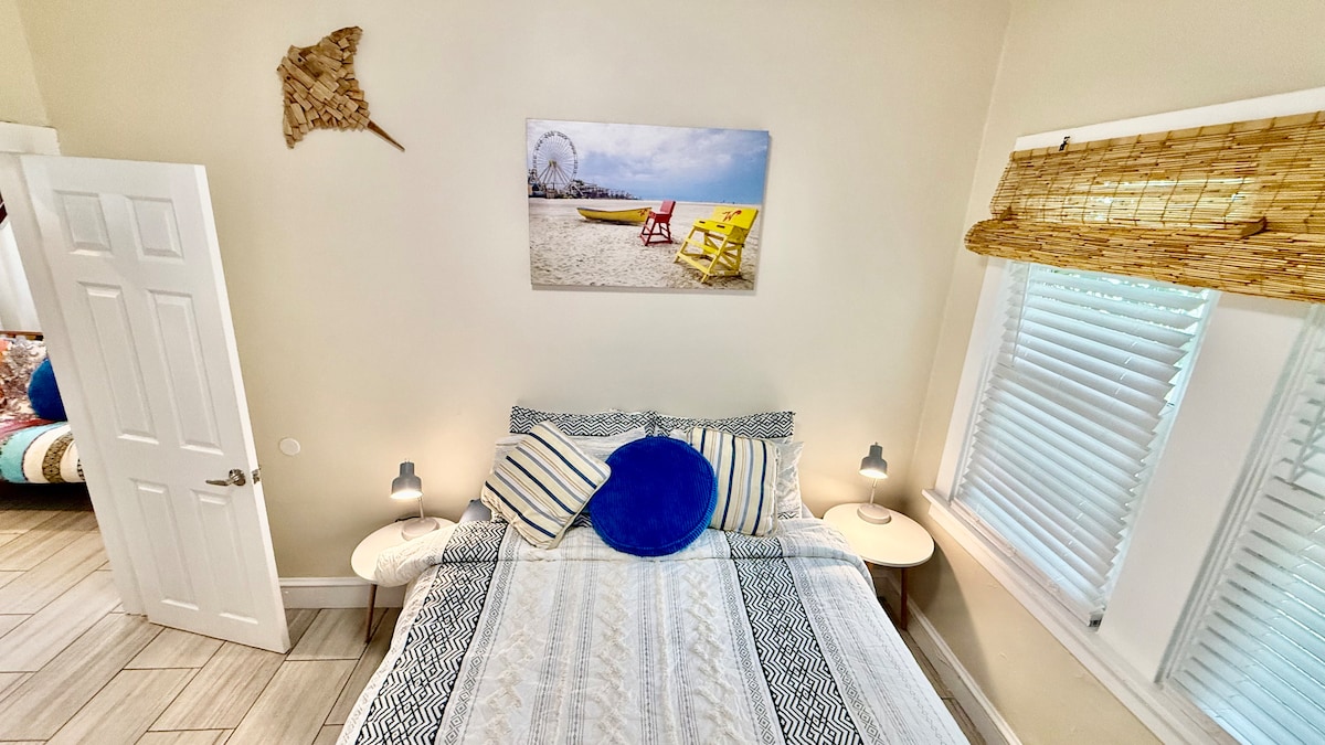 Bedroom 1 image 3