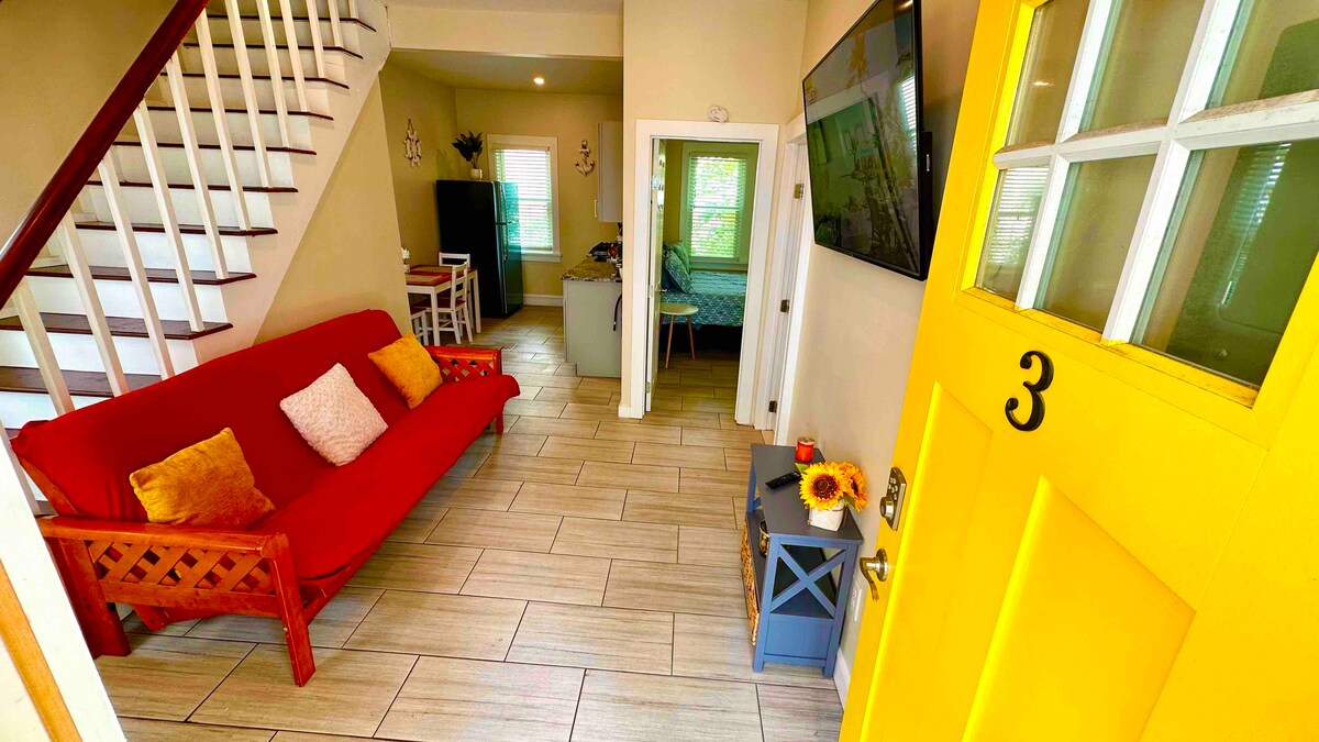Living room image 3