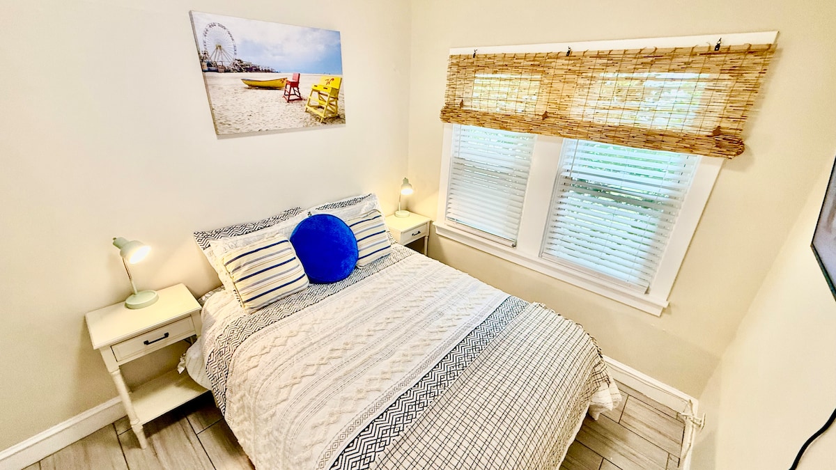 Bedroom 1 image 2