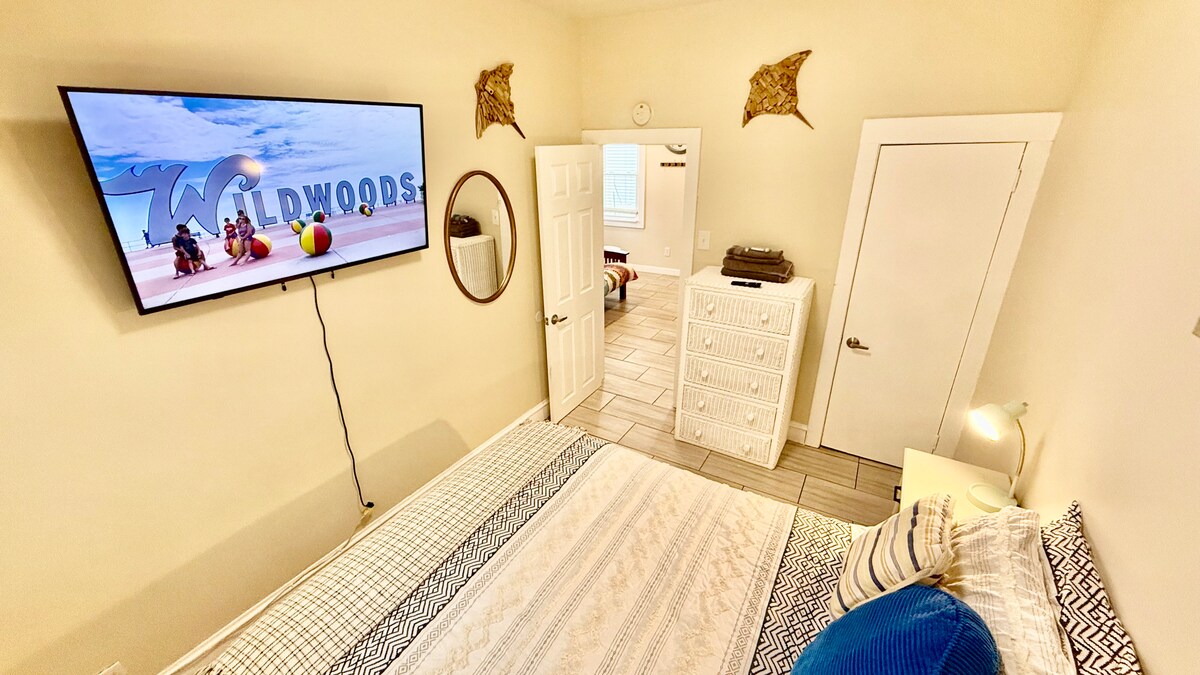 Bedroom 1 image 5